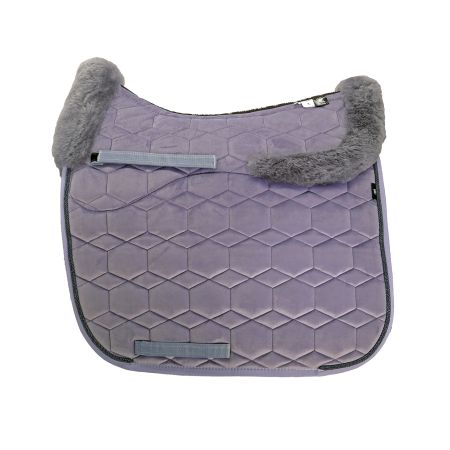 Lammfell Schabracke Dressur Gr.L  Samt flieder/violet mist