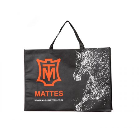 Mattes shopping bag for saddle pads and pads